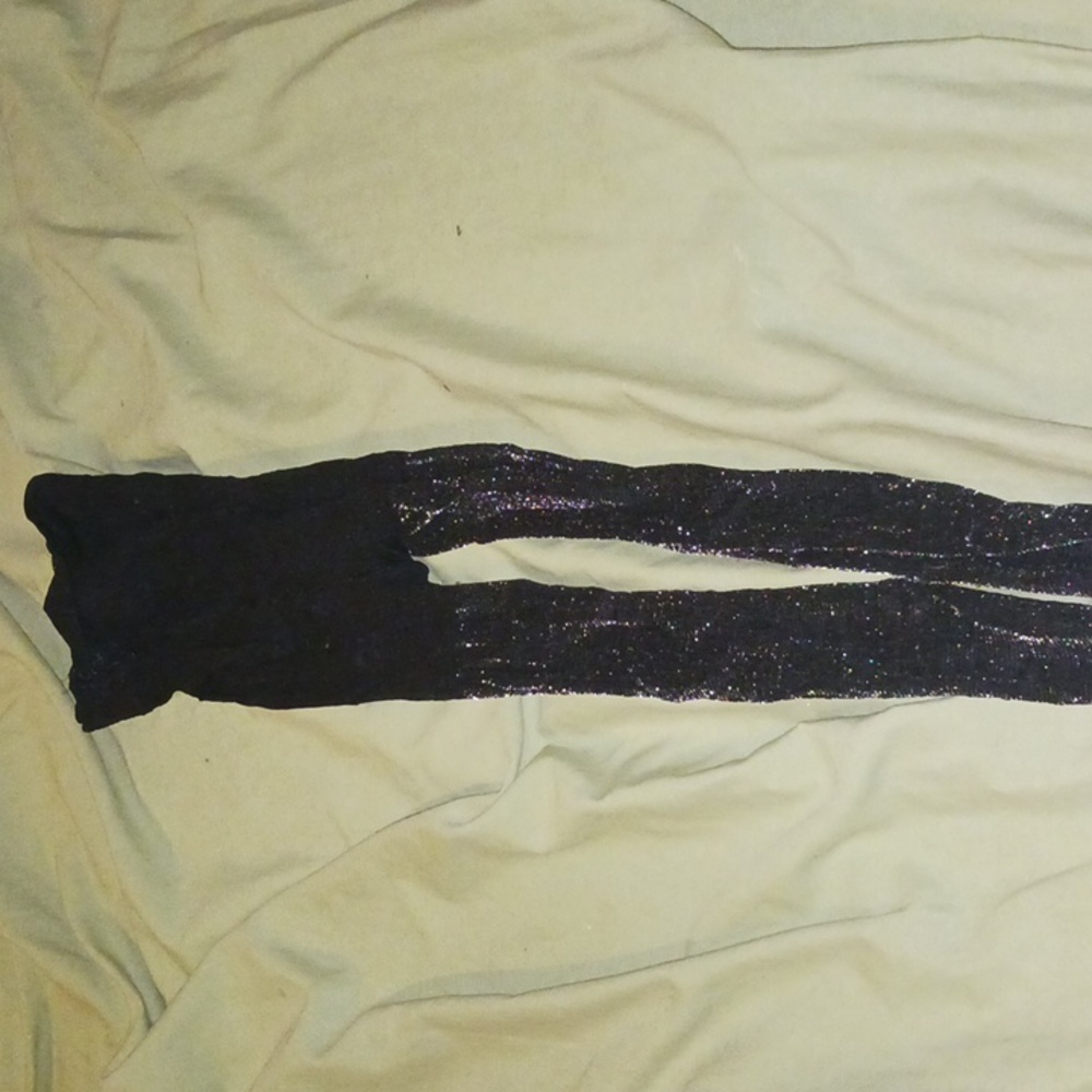 Black leggings